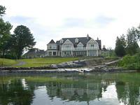 736 Lake Dr.N